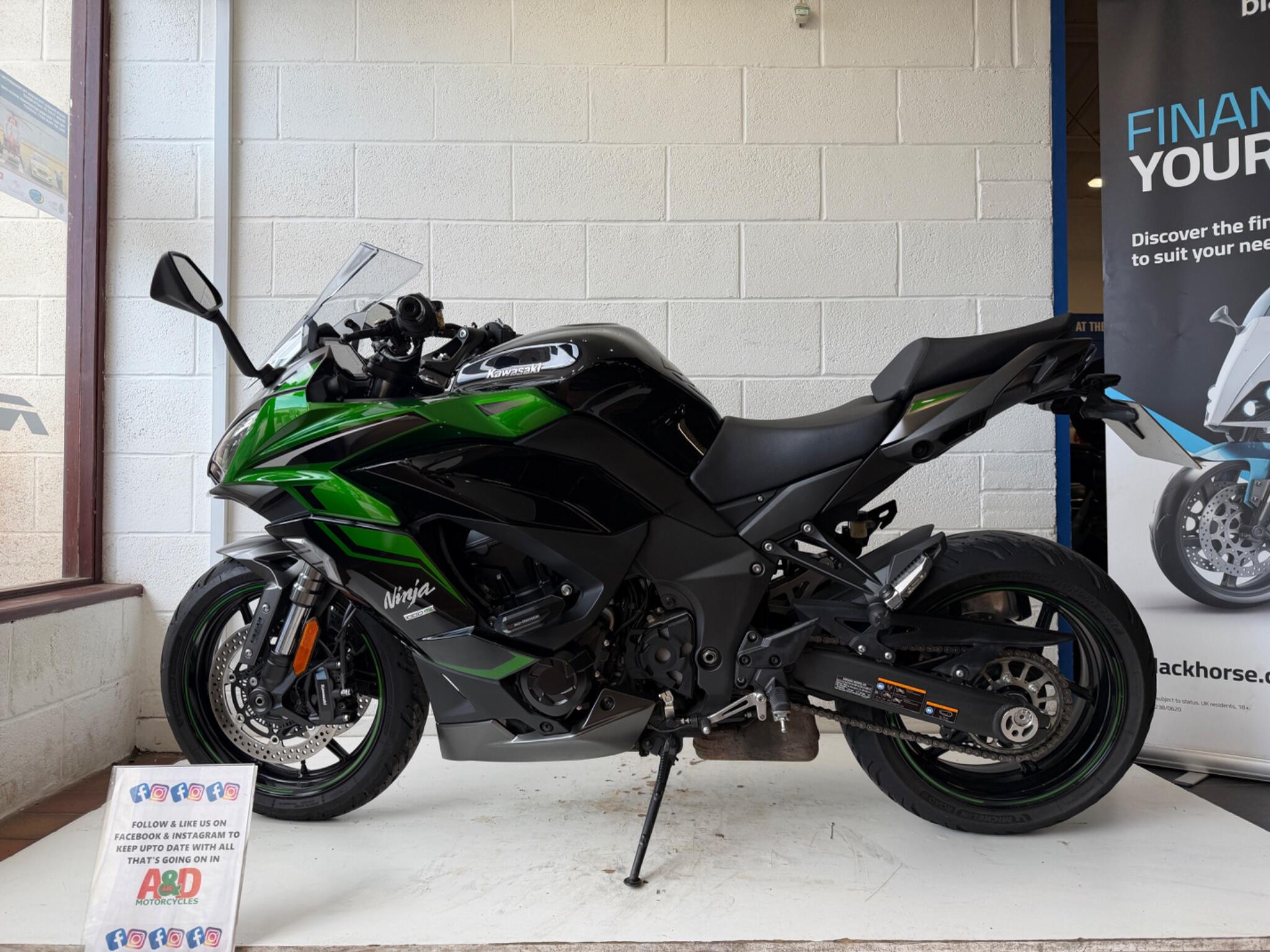 2024 Kawasaki Ninja 1000SX